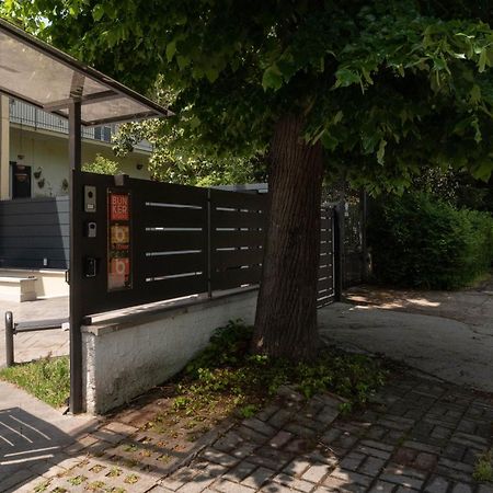B.Bunker Hotel San Nicola La Strada Kültér fotó