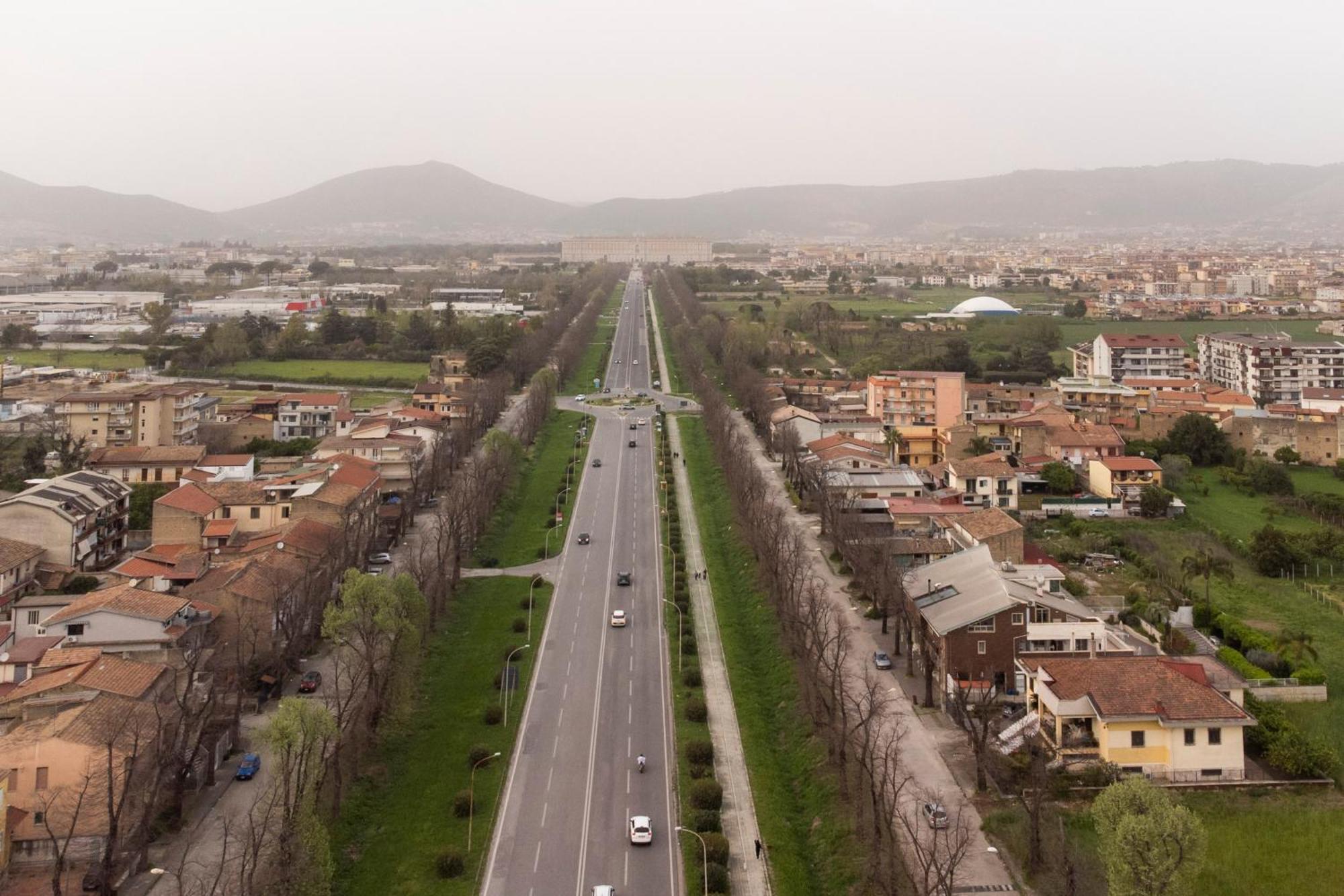 B.Bunker Hotel San Nicola La Strada Kültér fotó